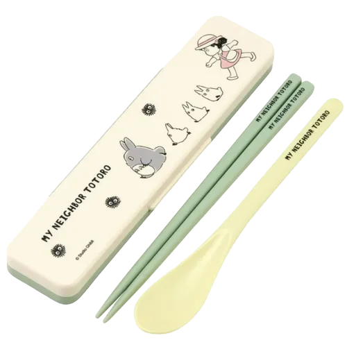 Baguettes et boîte Totoro et Mei 