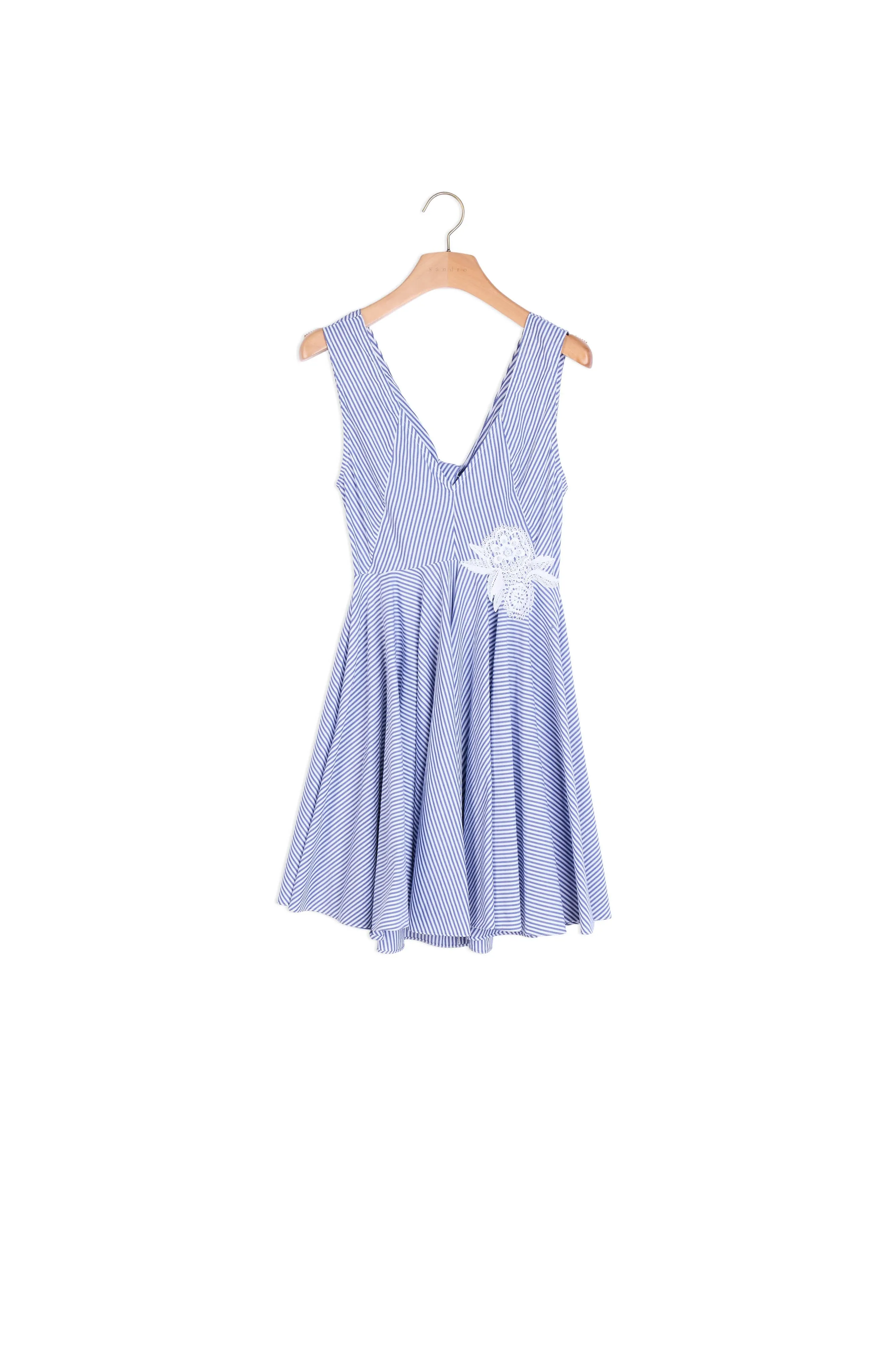 Robe à rayures à nouer au dos